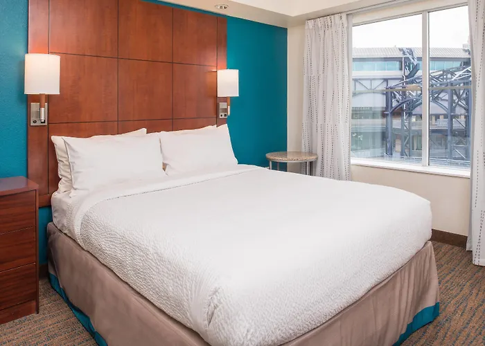 Hotel North Shore 4*