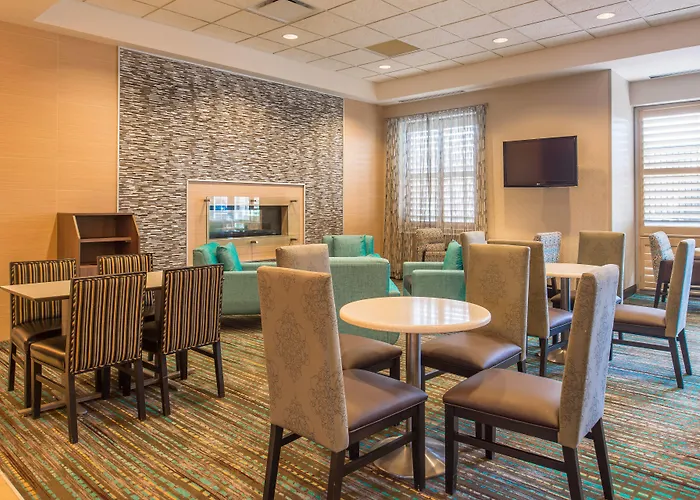 North Shore Hotel 4*