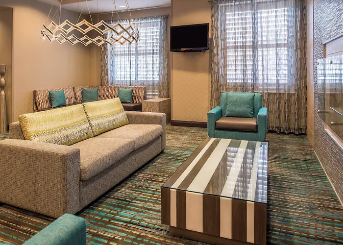 North Shore Hotel