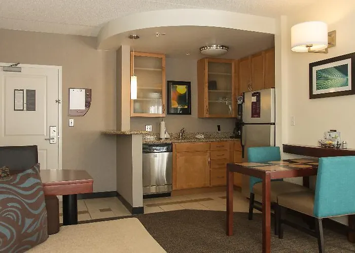 North Shore 4*
